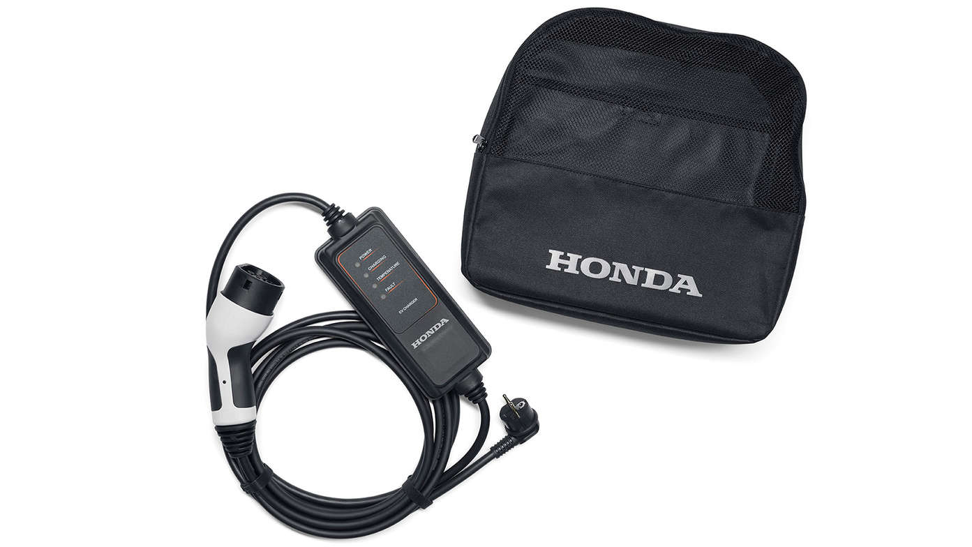 Gros plan sur le câble de charge mode 2 du Honda Power Charger.
