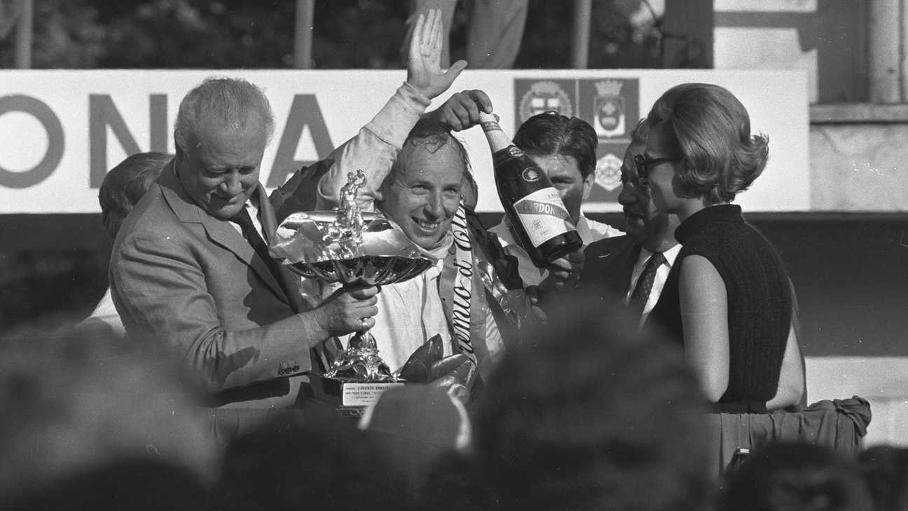 John Surtees lors de notre deuxième victoire en Formule 1 à Monza.